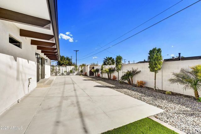 2223 N 74th Street, Scottsdale, AZ 85257
