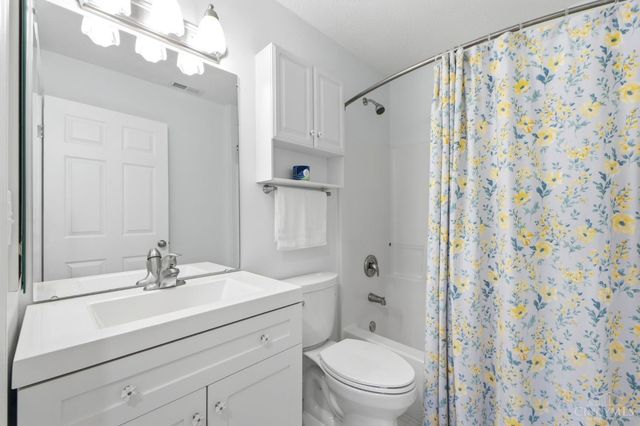 10 Noelle Court, Franklin, OH 45005