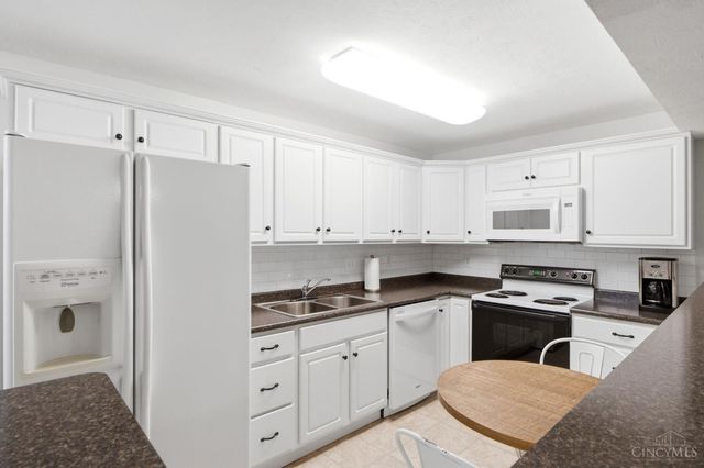 10 Noelle Court, Franklin, OH 45005