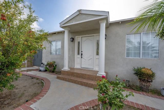 6506 Teesdale Avenue, North Hollywood, CA 91606