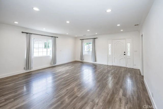 6506 Teesdale Avenue, North Hollywood, CA 91606