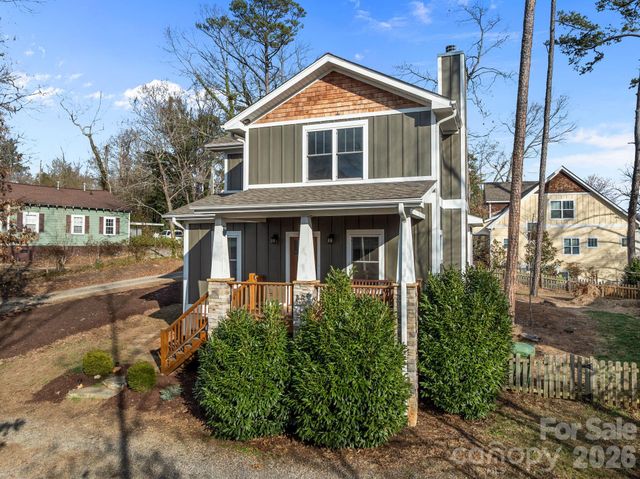 35 Elkmont Drive, Asheville, NC 28804