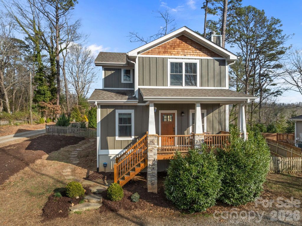 35 Elkmont Drive, Asheville, NC 28804