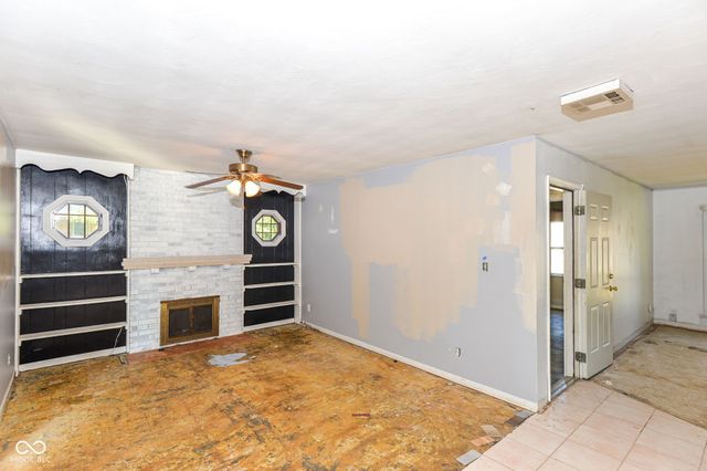 435 Southlane Drive, Whiteland, IN 46184
