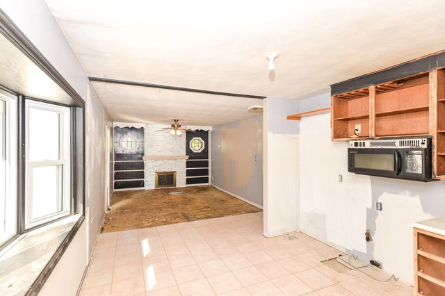 435 Southlane Drive, Whiteland, IN 46184