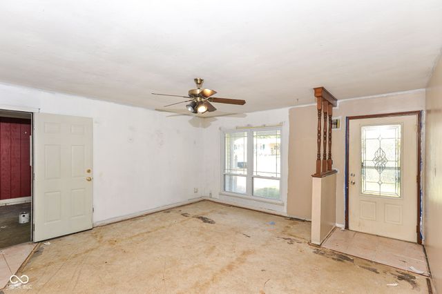 435 Southlane Drive, Whiteland, IN 46184