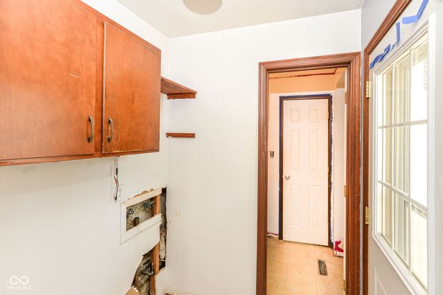 435 Southlane Drive, Whiteland, IN 46184