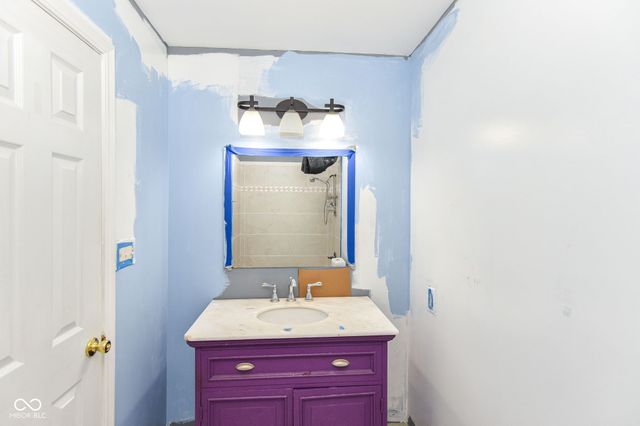 435 Southlane Drive, Whiteland, IN 46184