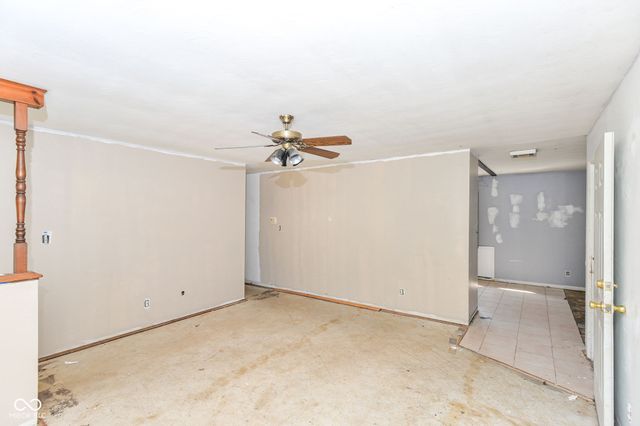 435 Southlane Drive, Whiteland, IN 46184