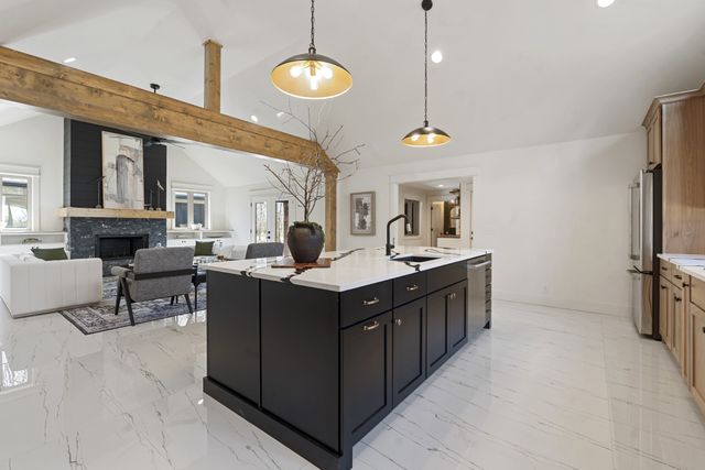 1328 Farmwood Dr, Murfreesboro, TN 37128