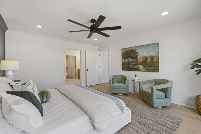 1328 Farmwood Dr, Murfreesboro, TN 37128