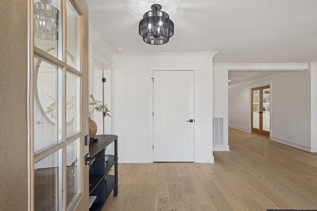 1328 Farmwood Dr, Murfreesboro, TN 37128