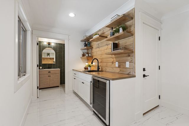 1328 Farmwood Dr, Murfreesboro, TN 37128