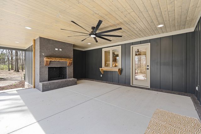 1328 Farmwood Dr, Murfreesboro, TN 37128