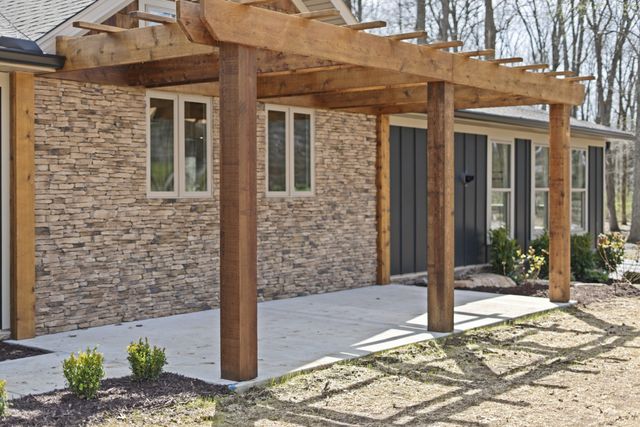 1328 Farmwood Dr, Murfreesboro, TN 37128