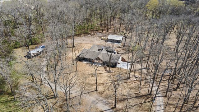 1328 Farmwood Dr, Murfreesboro, TN 37128