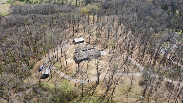 1328 Farmwood Dr, Murfreesboro, TN 37128