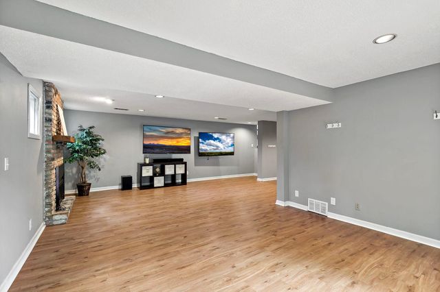 17336 Jersey Way, Lakeville, MN 55044