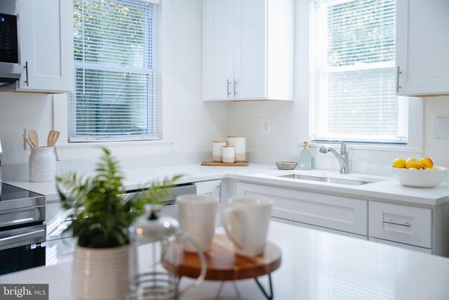 8705 BRADFORD RD, Silver Spring, MD 20901