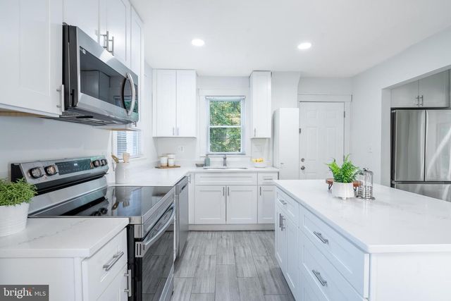 8705 BRADFORD RD, Silver Spring, MD 20901