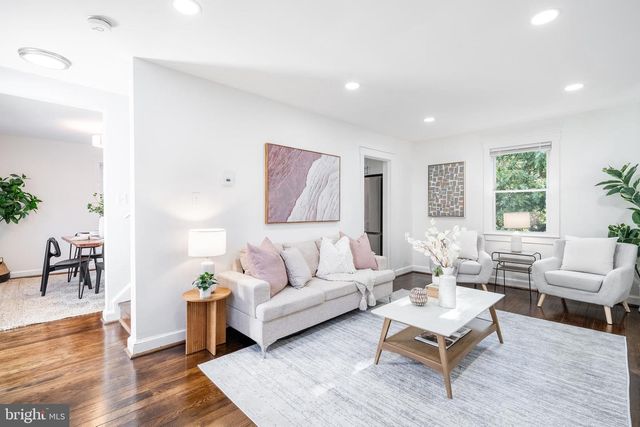 8705 BRADFORD RD, Silver Spring, MD 20901