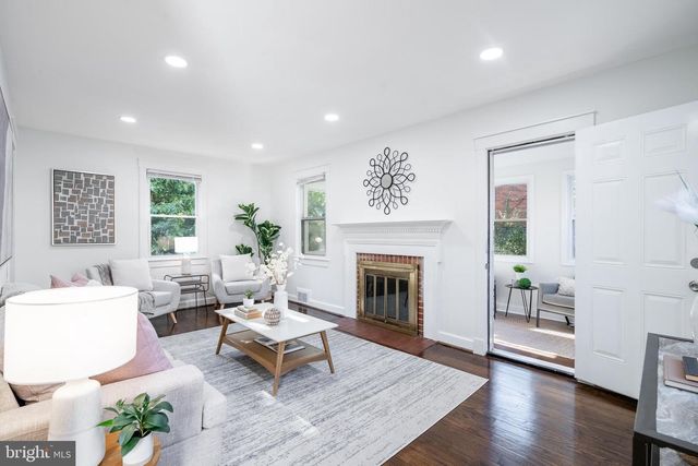 8705 BRADFORD RD, Silver Spring, MD 20901