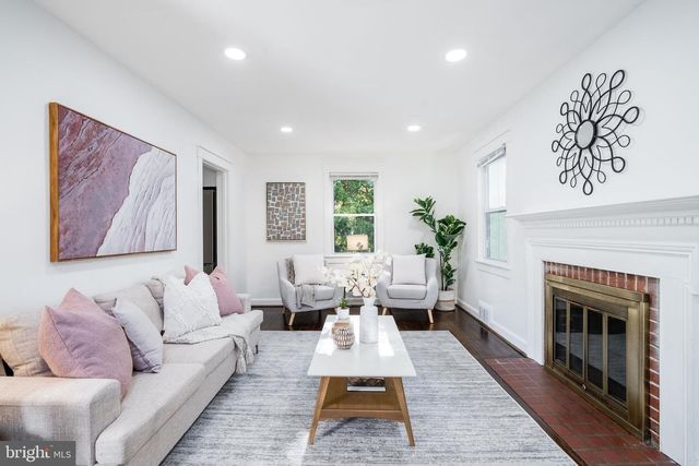 8705 BRADFORD RD, Silver Spring, MD 20901