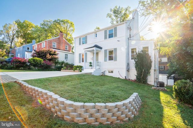 8705 BRADFORD RD, Silver Spring, MD 20901