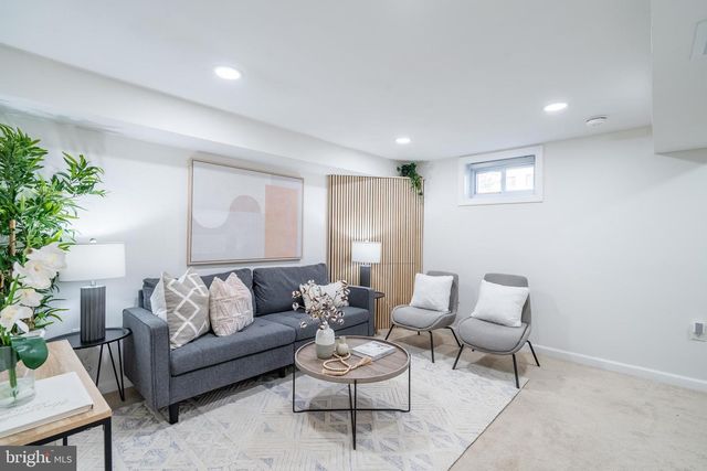 8705 BRADFORD RD, Silver Spring, MD 20901