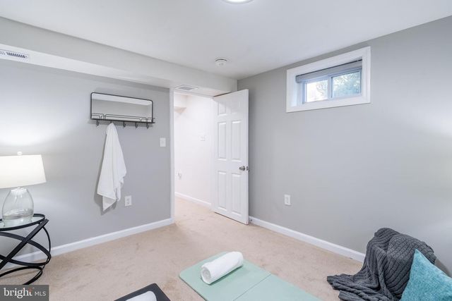 8705 BRADFORD RD, Silver Spring, MD 20901