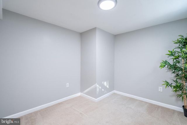 8705 BRADFORD RD, Silver Spring, MD 20901