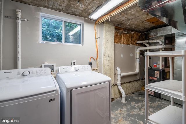 8705 BRADFORD RD, Silver Spring, MD 20901