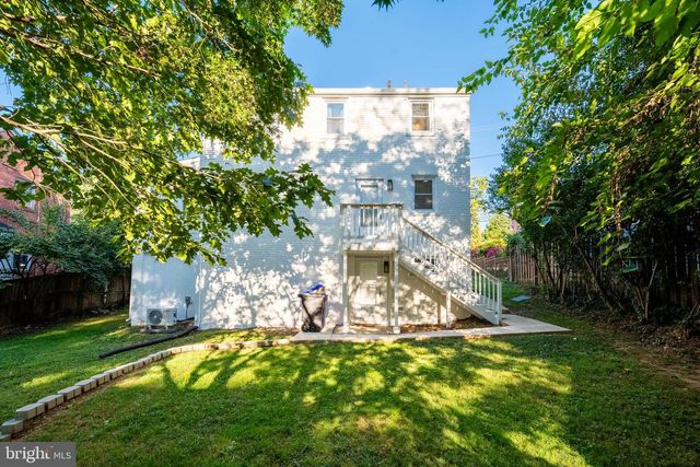 8705 BRADFORD RD, Silver Spring, MD 20901