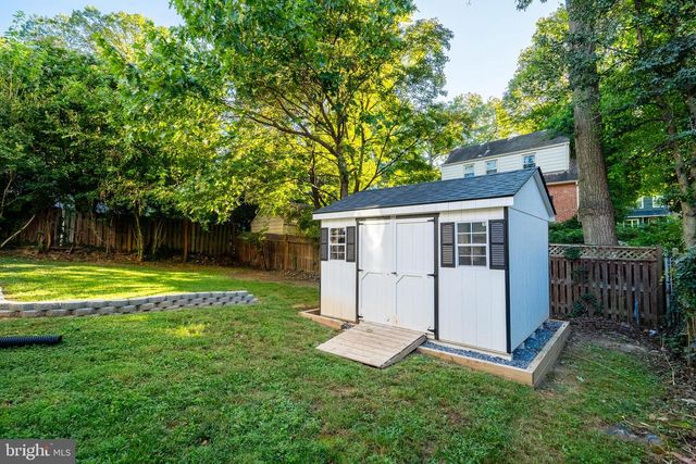 8705 BRADFORD RD, Silver Spring, MD 20901