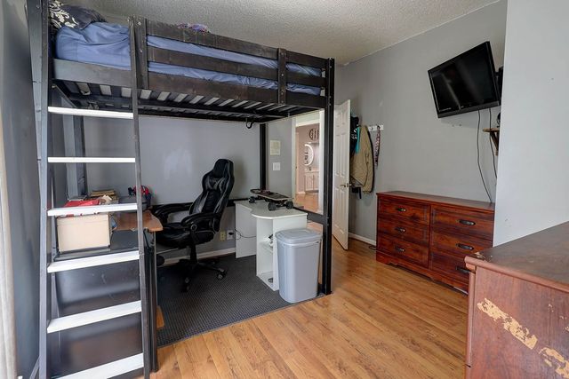 100 Willow Oaks Drive, Headland, AL 36345