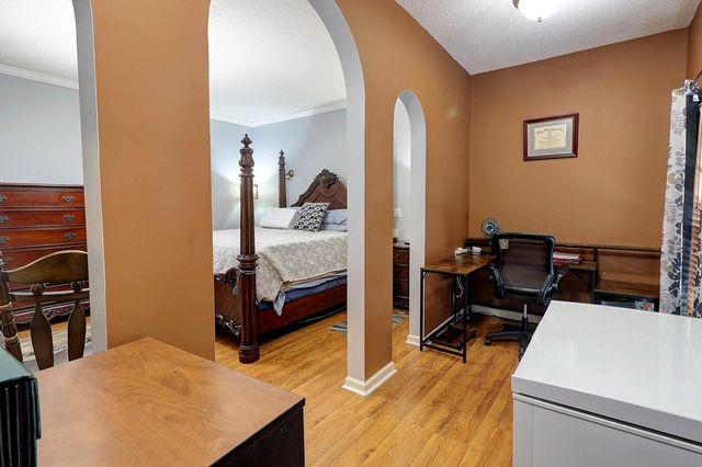 100 Willow Oaks Drive, Headland, AL 36345