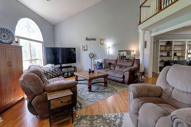 100 Willow Oaks Drive, Headland, AL 36345