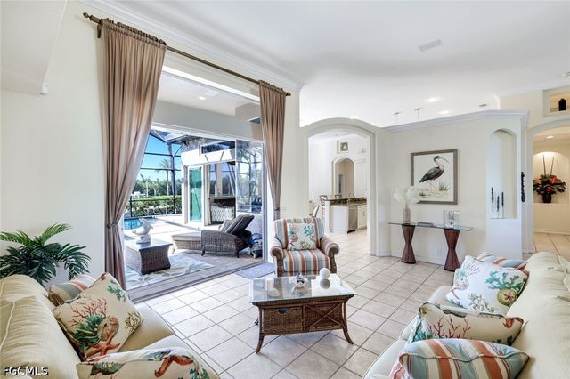 2022 El Dorado PKWY W, Cape Coral, FL 33914