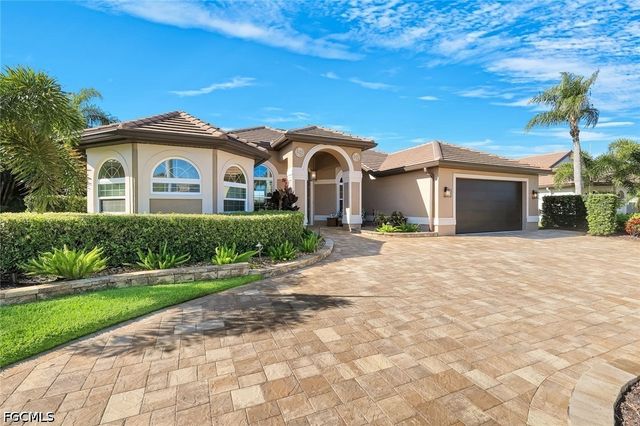 2022 El Dorado PKWY W, Cape Coral, FL 33914