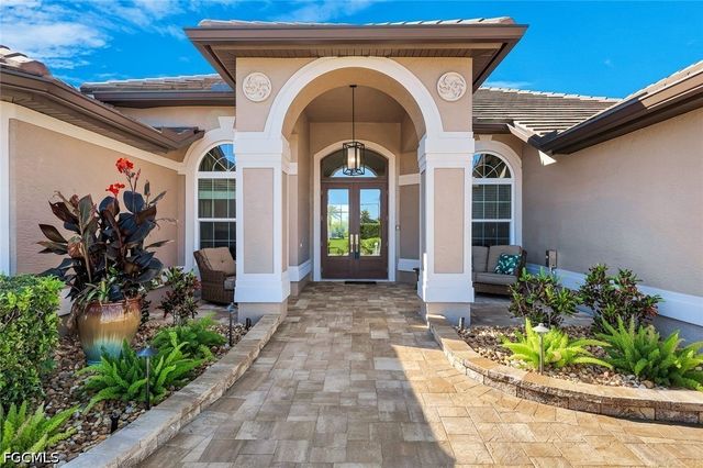 2022 El Dorado PKWY W, Cape Coral, FL 33914