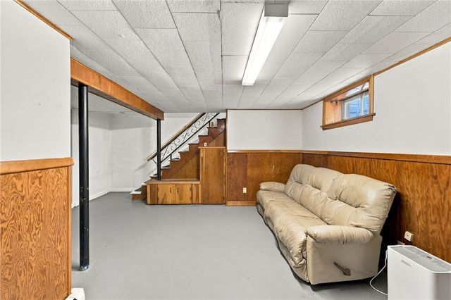 14 Audrey Court, Coventry, RI 02816