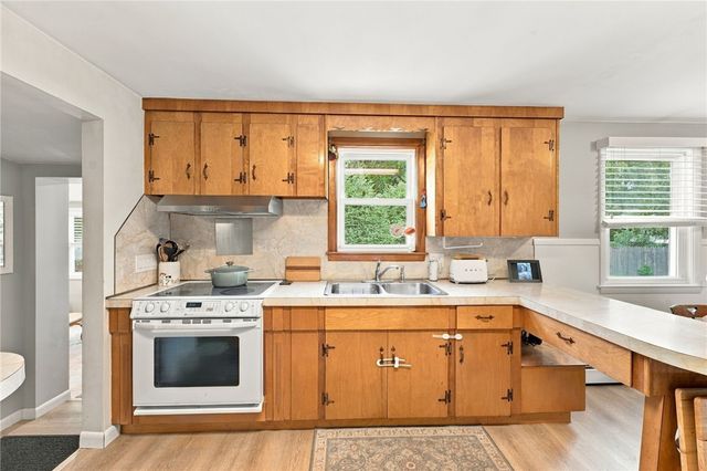 14 Audrey Court, Coventry, RI 02816