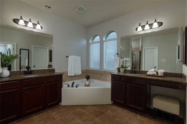 1805 Lewis Crossing Drive, Keller, TX 76248