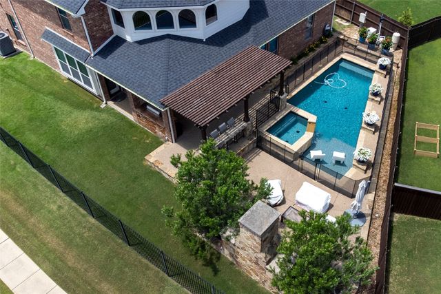 1805 Lewis Crossing Drive, Keller, TX 76248