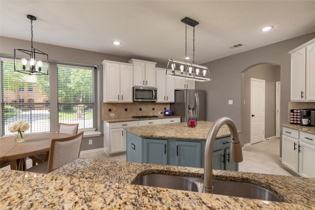 1805 Lewis Crossing Drive, Keller, TX 76248