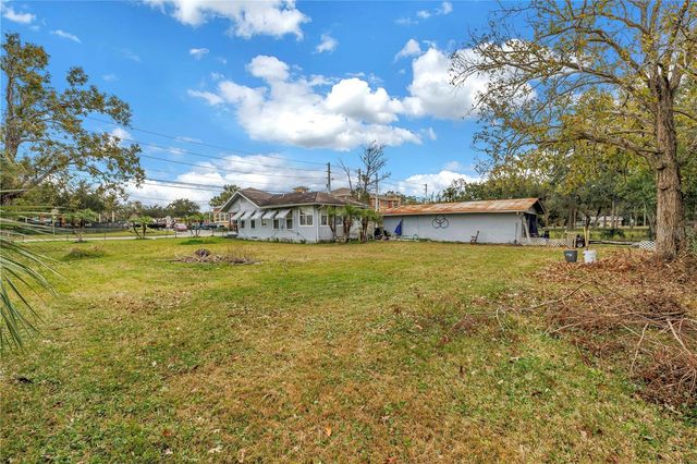 112 E MARTIN LUTHER KING JR DRIVE, Tarpon Springs, FL 34689