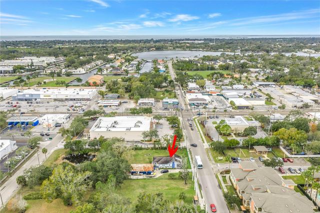 112 E MARTIN LUTHER KING JR DRIVE, Tarpon Springs, FL 34689