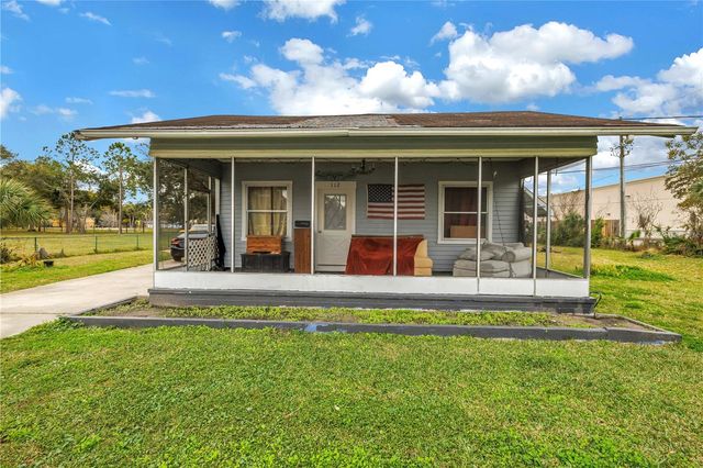 112 E MARTIN LUTHER KING JR DRIVE, Tarpon Springs, FL 34689