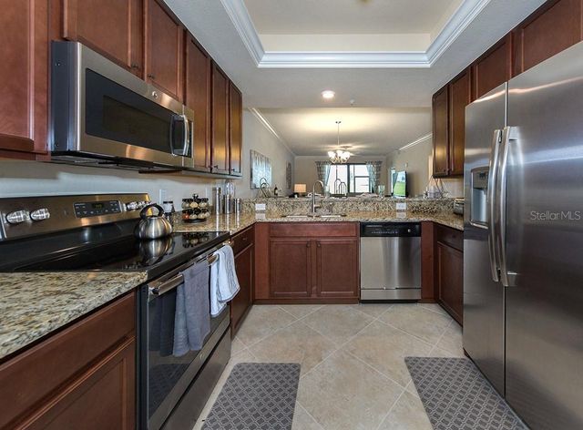 5528 PALMER CIRCLE 105, Lakewood Ranch, FL 34211