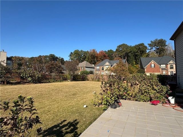 352 Plymstock Drive, Mcdonough, GA 30253
